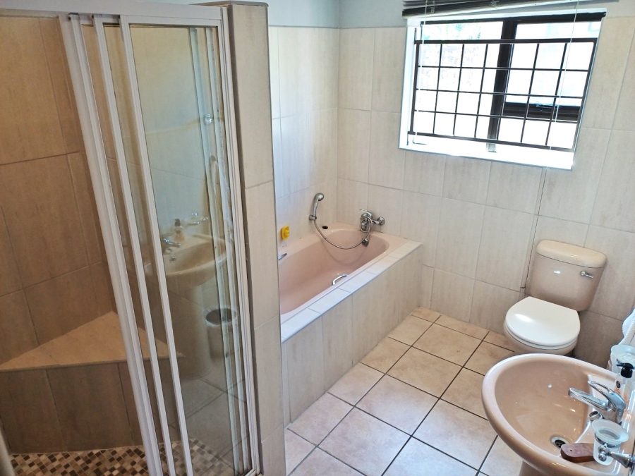 3 Bedroom Property for Sale in Fraaiuitsig Western Cape